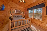 Smoky Mountain Cabin with Queen Bed