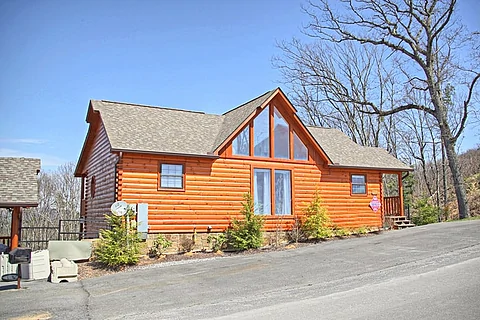 Beautiful Cabin in the Smoky Mountians - A Peaceful Easy Feeling