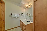 1 Bedroom Sleeps 4