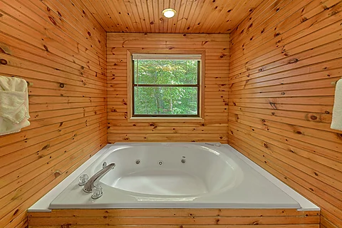 1 Bedroom with Indoor Jetted Tub - A Piece of Heaven