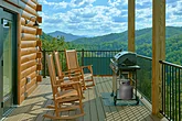 Large Cabin with Propane Grill Sleeps 12