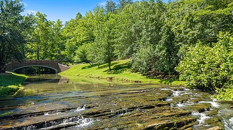 Rustic 3 bedroom Cabin Rental in wears Valley - A Smoky Mountain Dream