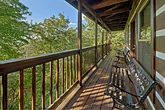 Rustic 2 bedroom cabin rental with wooded views
