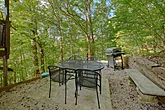 2 bedroom cabin with grill and picnic table