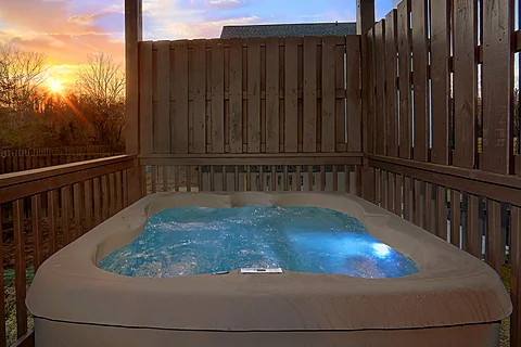 4 Bedroom Cabin with Hot Tub - Acorn Lodge