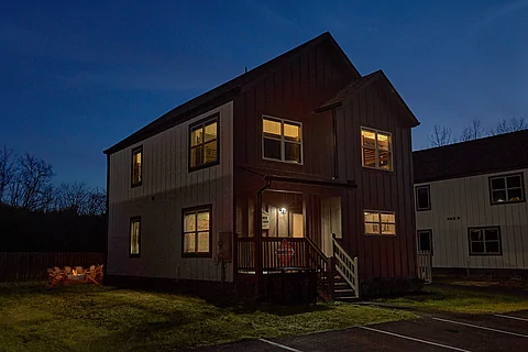 4 Bedroom Cabin near Pigeon Forge - Acorn Lodge