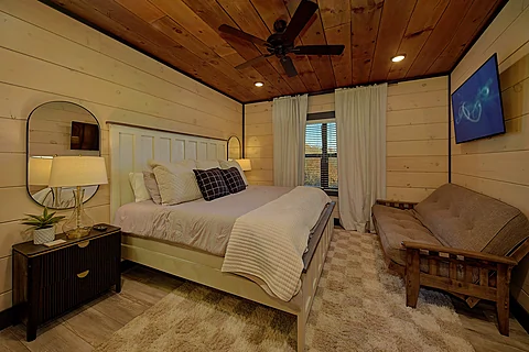 Premium 6 bedroom cabin with 5 King beds - All Decked Out