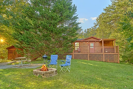 River Cabin: 1 Bedroom Sevierville Cabin Rental
