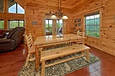 Spacious 3 Bedroom Cabin with Dining for 12