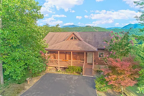 Pigeon Forge 3 Bedroom Cabin with Mountain View - Almost Heaven II