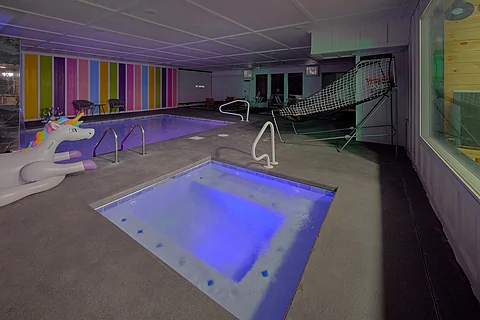 4 Bedroom Cabin with Indoor Pool with Slide - Amazing Mountain II