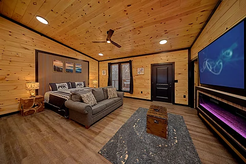 Large King Bedrooms with Electric Fireplace & TV - Amazing Mountain II