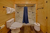 6 bedroom cabin with spacious master bathroom