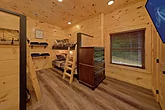 Bunk bedroom for 4 in 6 bedroom cabin