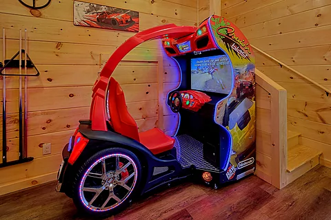 Cabin rental game room with Race car arcade - An Eagle's View