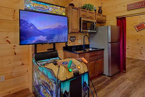 6 bedroom cabin with mini kitchen in game room - An Eagle's View