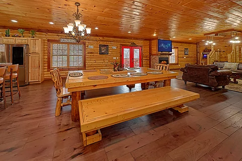 6 Bedroom Cabin with Large Spacious Dining Table - Bar Mountain II