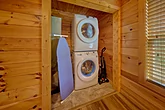 Pigeon Forge Cabin with Full Size Washer Dryer