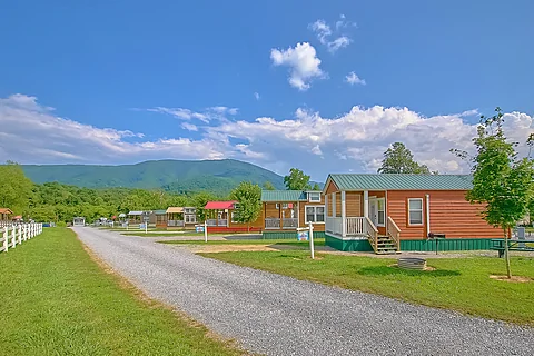 Featured Property Photo - Bear's Den