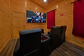 Spacious 3 Bedroom Cabin with Theater Room