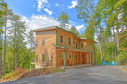 3 Bedroom Cabin in the Smokies with Fire Pit - Big Bad John's Cabin