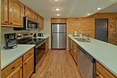 Pigeon Forge Cabin with Fully Equipped Kitchen