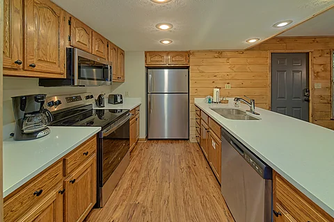 Pigeon Forge Cabin with Fully Equipped Kitchen - Breathtaker