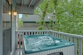 Two Bedroom Cabin with Hot Tub in Pigeon Forge