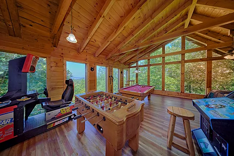 Game Room and pool table at 1 bedroom cabin - City Bear