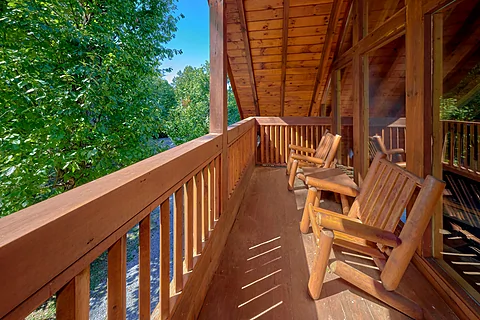 Private 1 bedroom cabin with wooded views - City Bear