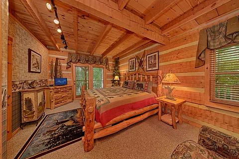 2 bedroom cabin with a king bed - Creek Song