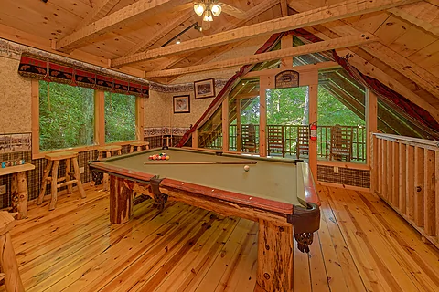 2 bedroom with 3rd level with pool table - Creek Song