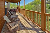 Large Cabin in Pigeon Forge with Rocking Chairs