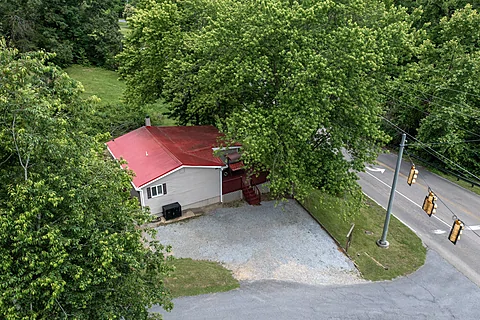 2 Bedroom Next to Dollywood - Dolly's Neighbor