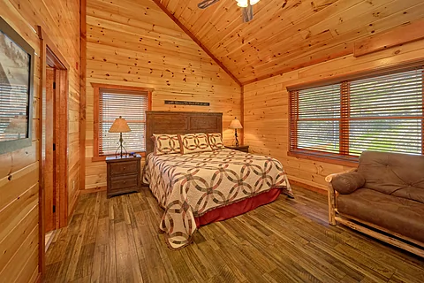 Premium cabin rental with 12 bedrooms and pool - Dream Maker Lodge