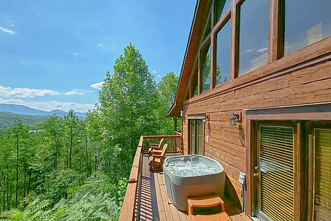 2 Bedroom Cabin with Views Sleeps 6 - Eagle's Crest