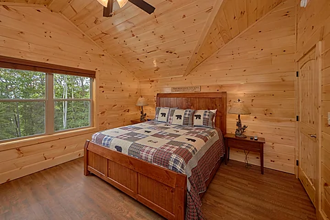 Premium 5 Bedroom Cabin with 4 King Suites - Elk Ridge Lodge