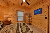 2 Bedroom Cabin with Fire Pit and Smart TV