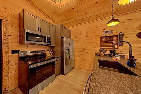 Fully Equipped Kitchen 2 Bedroom Cabin - Firefly Ridge
