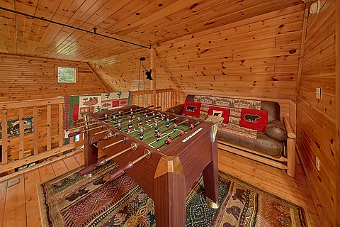 2 bedroom Cabin with foosball game room - Four Bears Barn