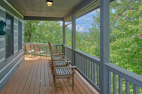 Spacious Two Bedroom Cabin in Wears Valley - Great Escape