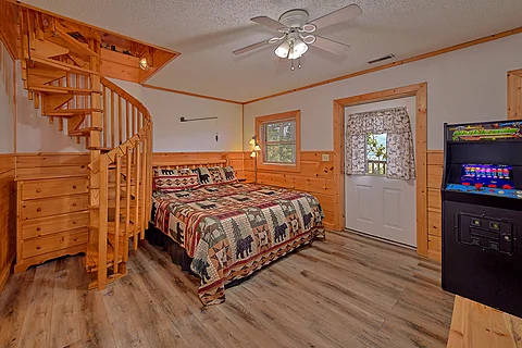 1 bedroom cabin with King bed and bath - Hatcher's Mountain