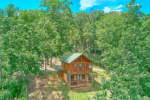Private 1 bedroom honeymoon cabin with views - Hatcher's Mountain