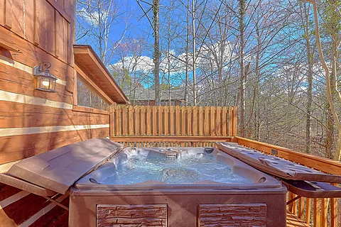 5 Bedroom Cabin Near Gatlinburg with Hot Tub - Hearts Desire
