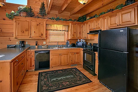 3 Bedroom Cabin with Fully Equipped Kitchen - Lasting Impression