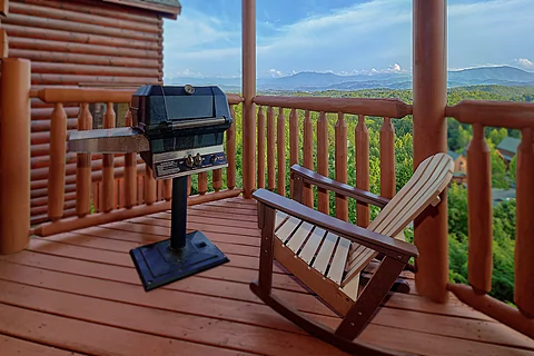 Smoky Mountain Cabin with Gas Grill - Majestic View