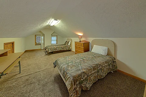 Wears Valley Cabin Sleeps 10 - Misty Cove