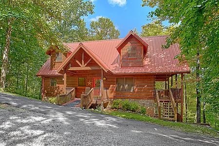 Rays Inn: 2 Bedroom Pigeon Forge Cabin Rental