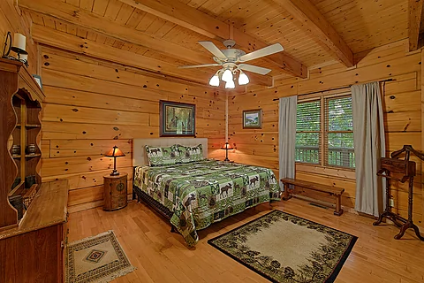 Main  level bedroom  - Moonlight Magic