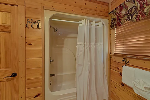 Upstairs Queen bedroom with private bathroom - Moonlight Magic